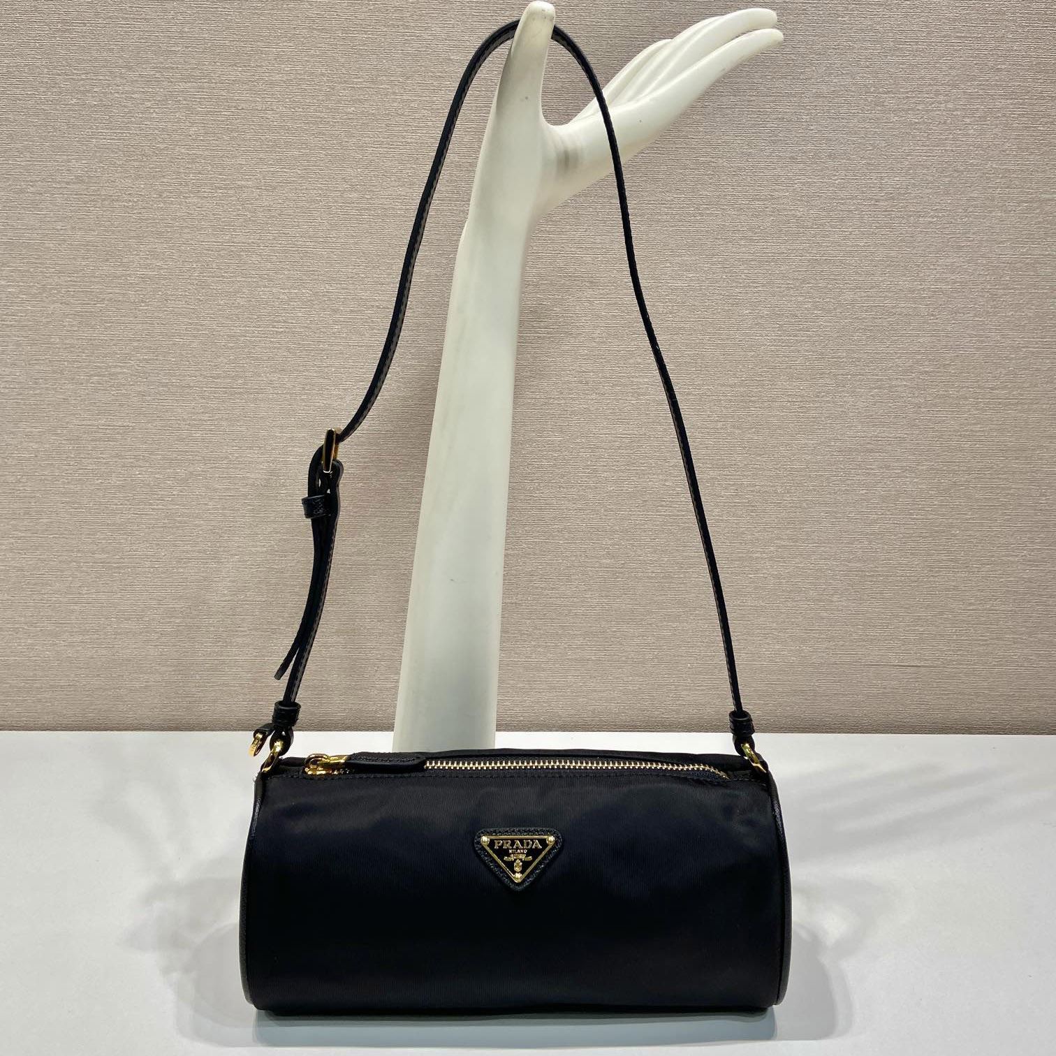 Pra*a top handle bags